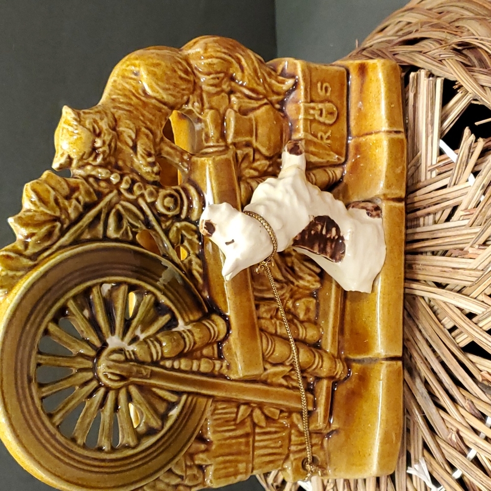 VINTAGE McCoy Pottery dog/cat letter holder